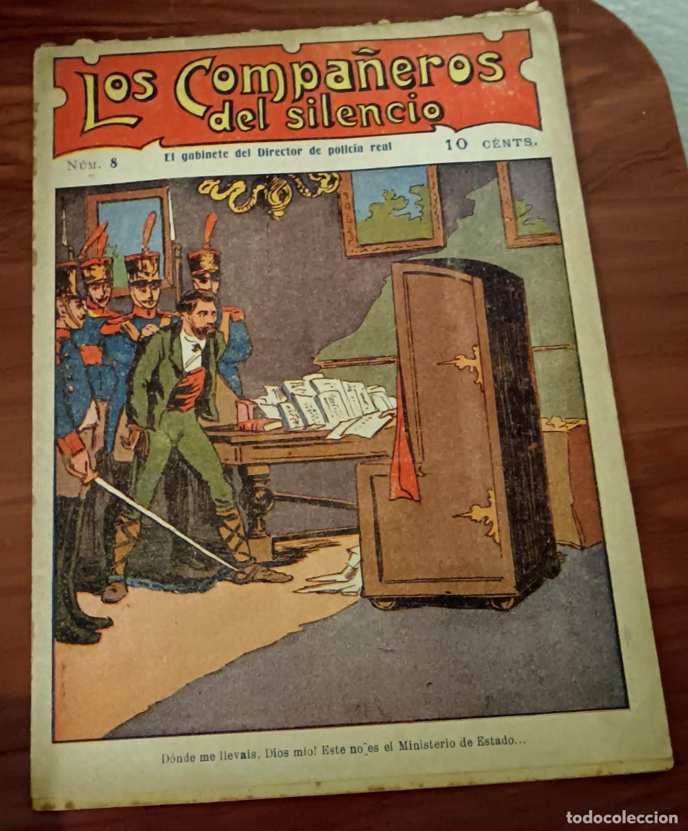 Old books: LOS COMPA&Ntilde;EROS DEL SILENCIO N&ordm; 8 EL GABINETE DEL DIRECTOR DE POLIC&Iacute;A REAL A&Ntilde;OS 30