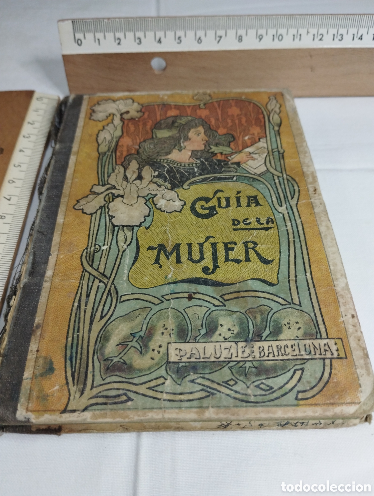 Libros antiguos: Guia de la mujer. Paluzie. - Foto 1