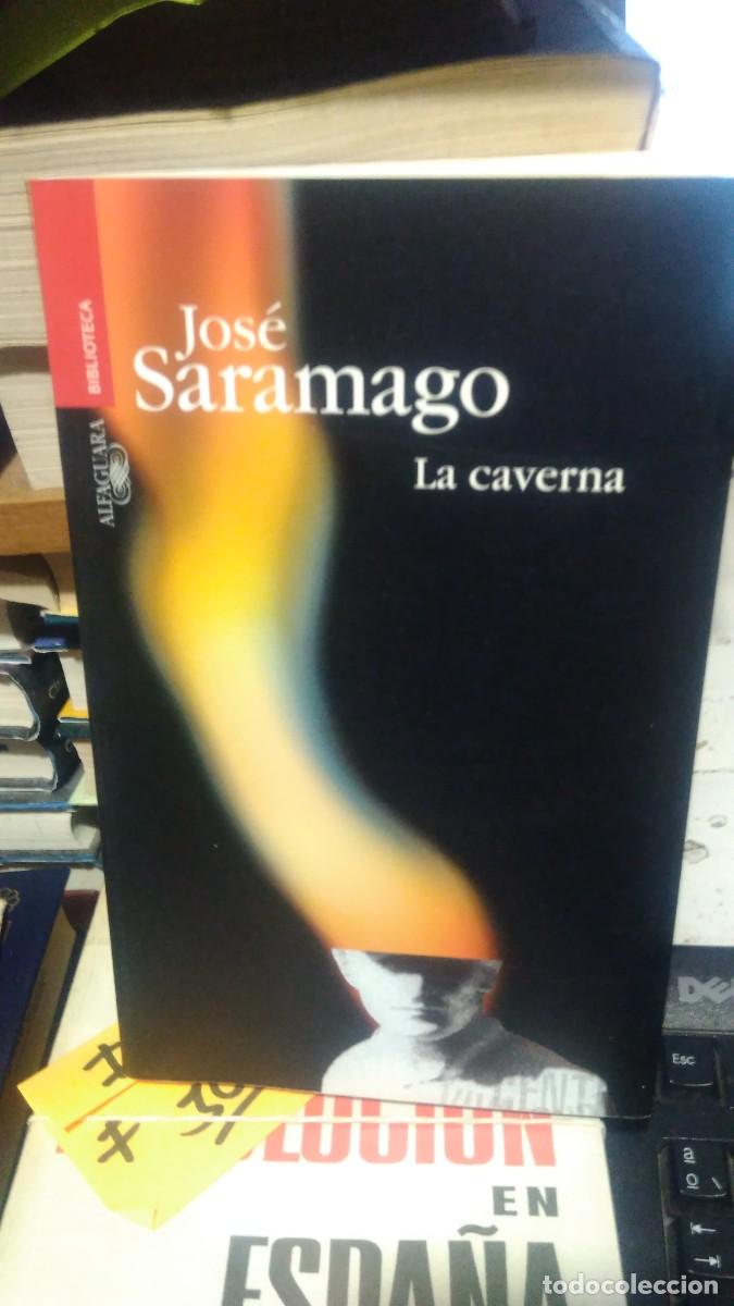 Libros antiguos: La caverna alfaguara biblioteca - Foto 1
