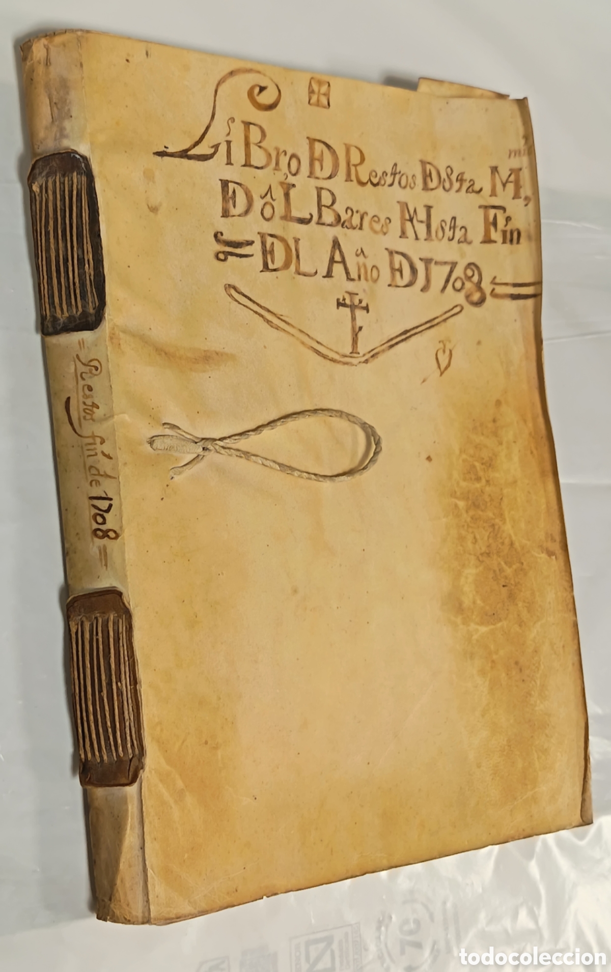 Libros antiguos: Libro manuscrito en pergamino &ndash; &ldquo;Libro de Restos&hellip; A&ntilde;o de 1708&rdquo; &ndash; - Foto 2