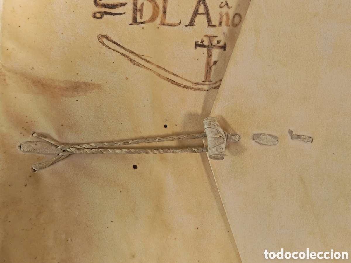 Libros antiguos: Libro manuscrito en pergamino &ndash; &ldquo;Libro de Restos&hellip; A&ntilde;o de 1708&rdquo; &ndash; - Foto 3