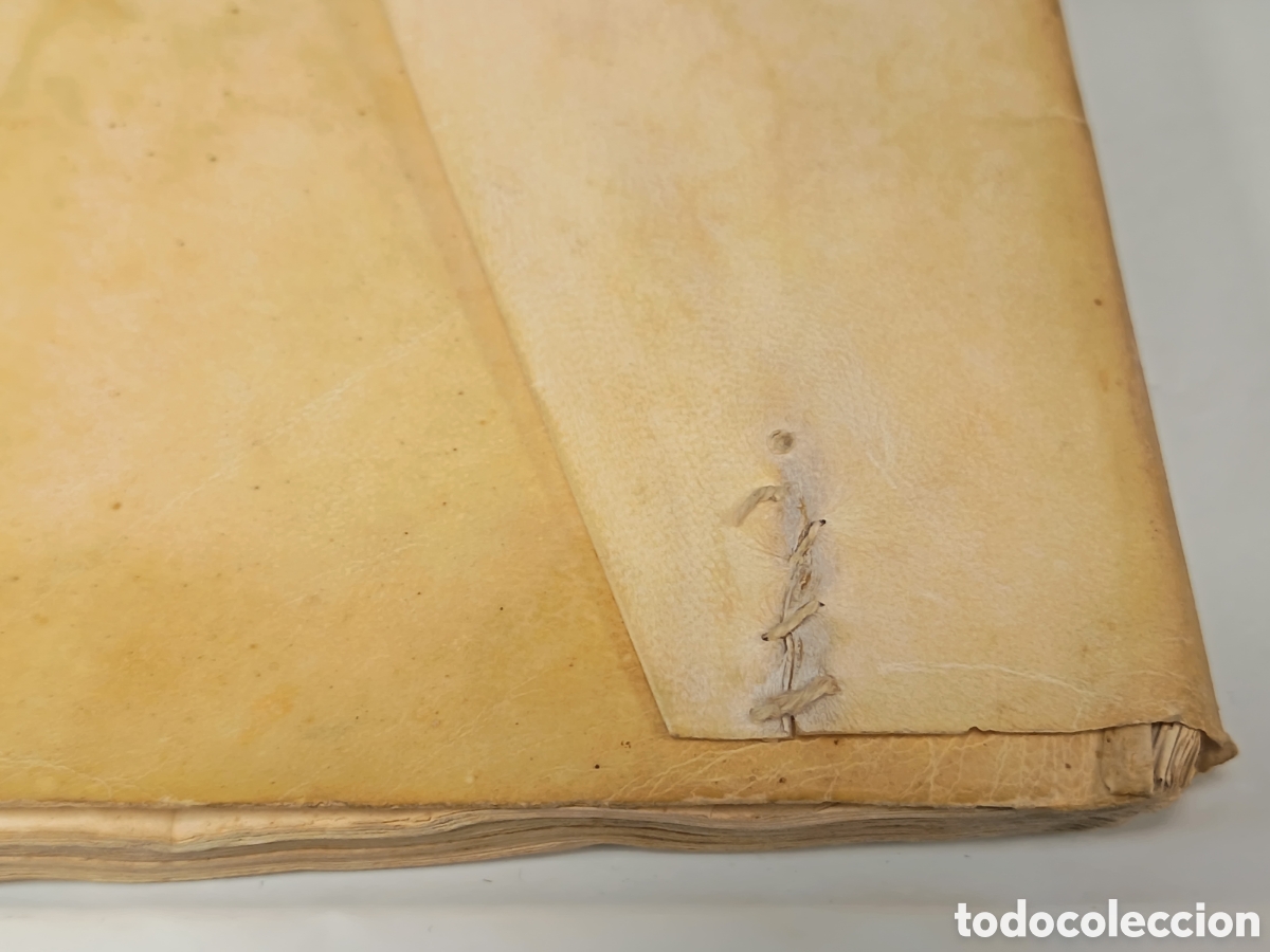 Libros antiguos: Libro manuscrito en pergamino &ndash; &ldquo;Libro de Restos&hellip; A&ntilde;o de 1708&rdquo; &ndash; - Foto 4