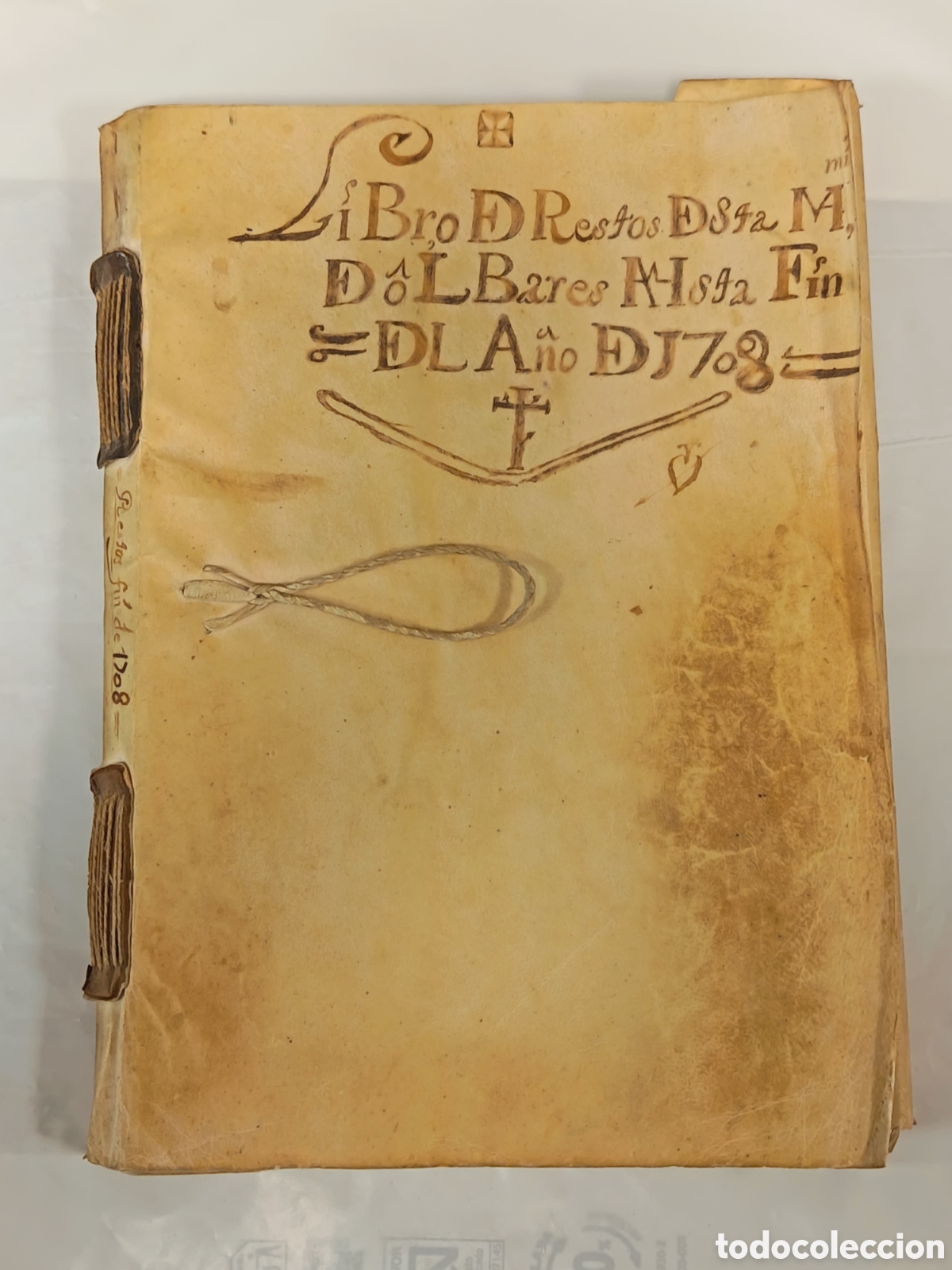 Libros antiguos: Libro manuscrito en pergamino &ndash; &ldquo;Libro de Restos&hellip; A&ntilde;o de 1708&rdquo; &ndash; - Foto 1