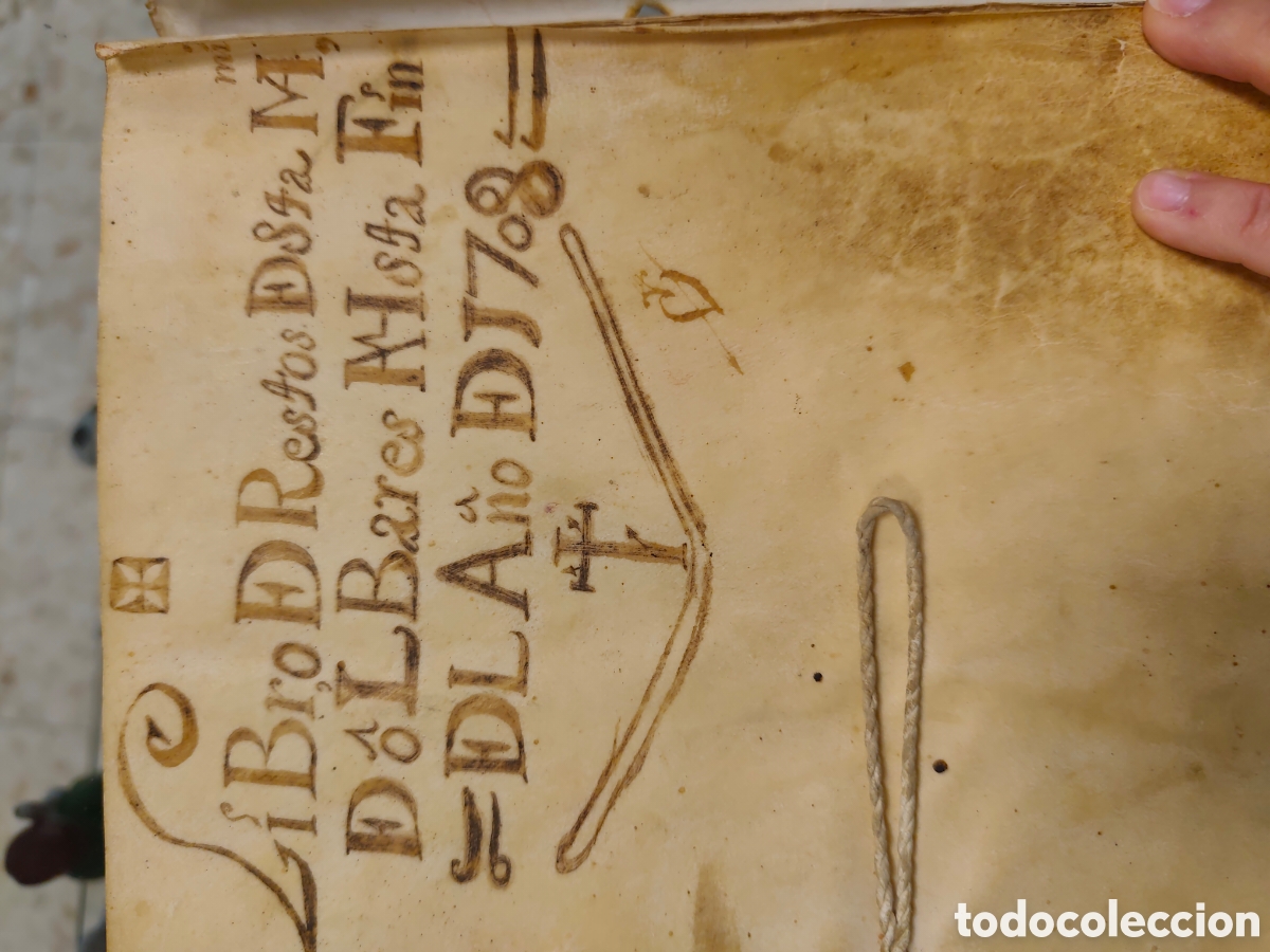 Libros antiguos: Libro manuscrito en pergamino &ndash; &ldquo;Libro de Restos&hellip; A&ntilde;o de 1708&rdquo; &ndash; - Foto 18