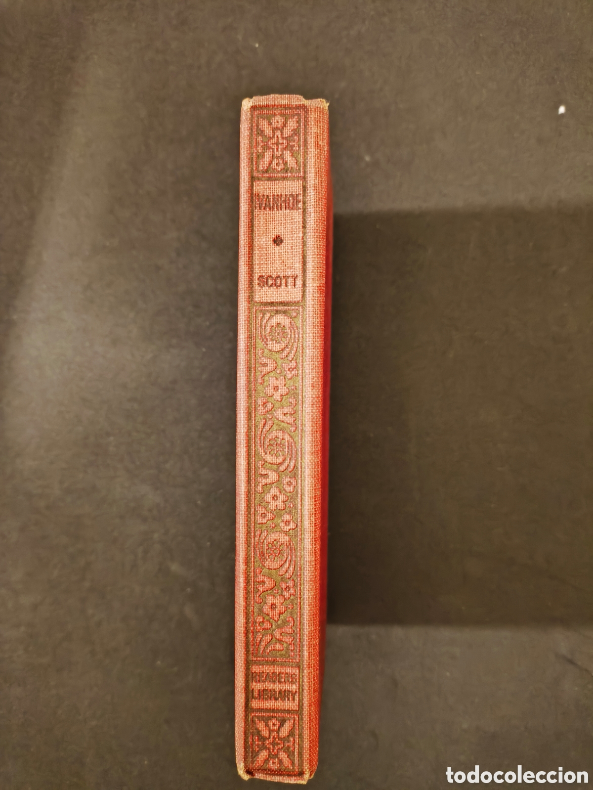 Libros antiguos: Ivanhoe by sir Walter scott readers library - Foto 2