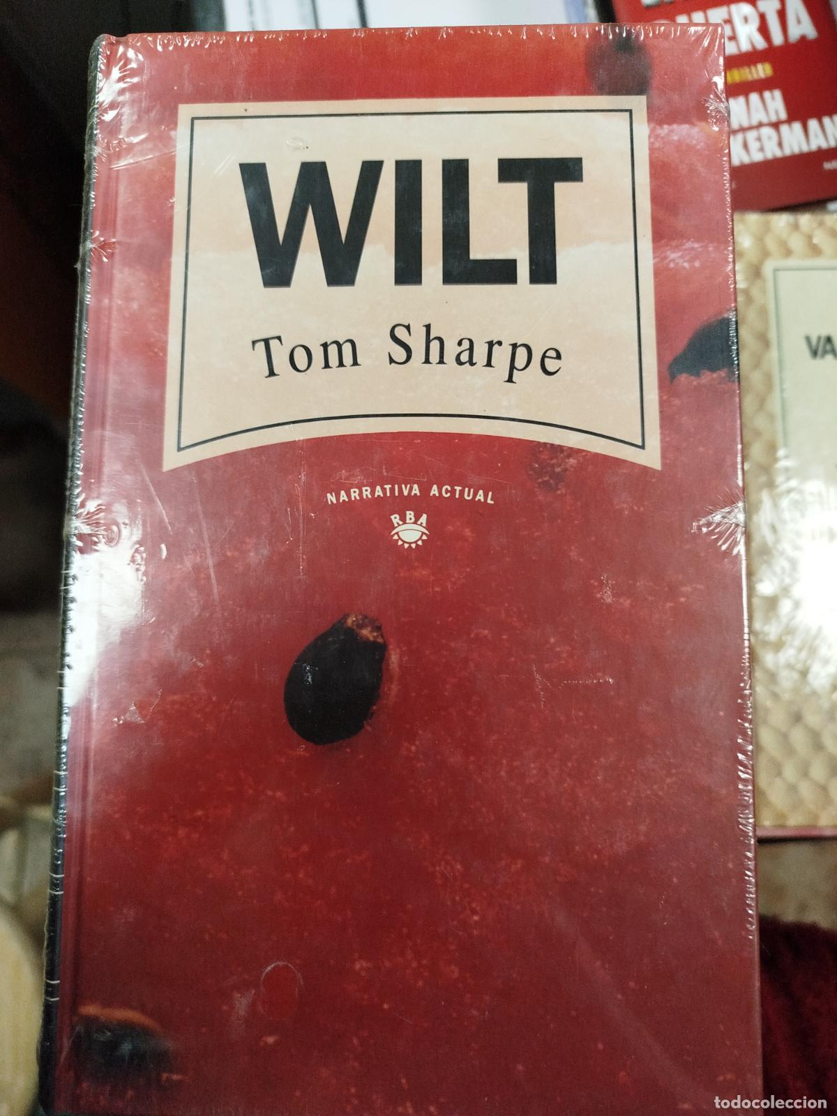 Libros antiguos: WILT - TOM SHARPE (RBA) - Foto 1