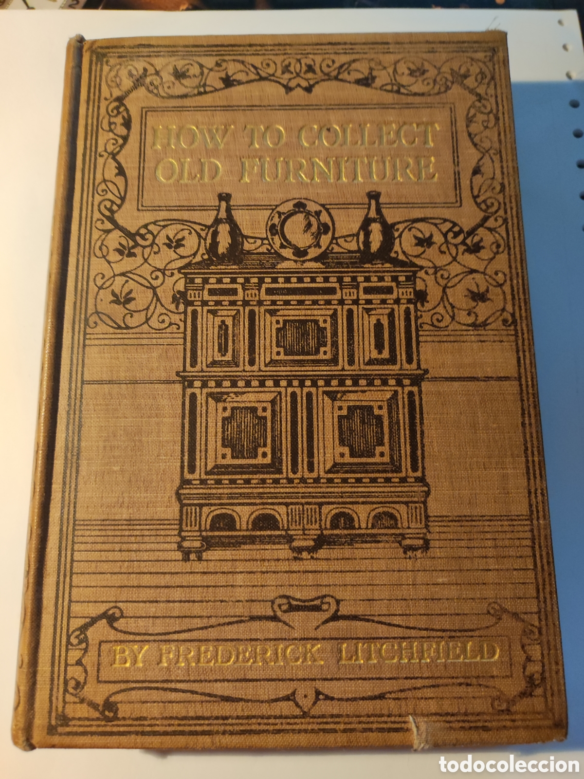 Libros antiguos: Libro ilustrado Ingles sobre muebles antiguos