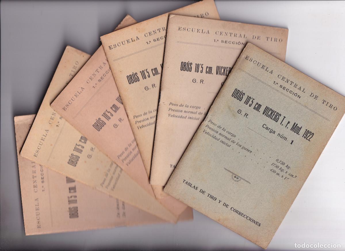Libros antiguos: ESCUELA CENTRAL DE TIRO. OB&Uacute;S 10,5 VICKERS T. R. MOD. 1922. LOS 5 CUADERNOS