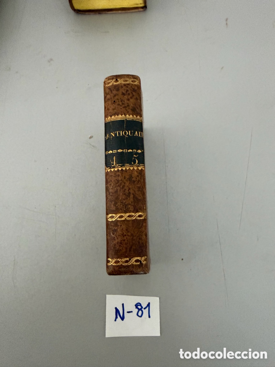 Libros antiguos: ejemplar antiguo de &rdquo;L'Antiquaire&rdquo; (El Anticuario) de Walter Scott.