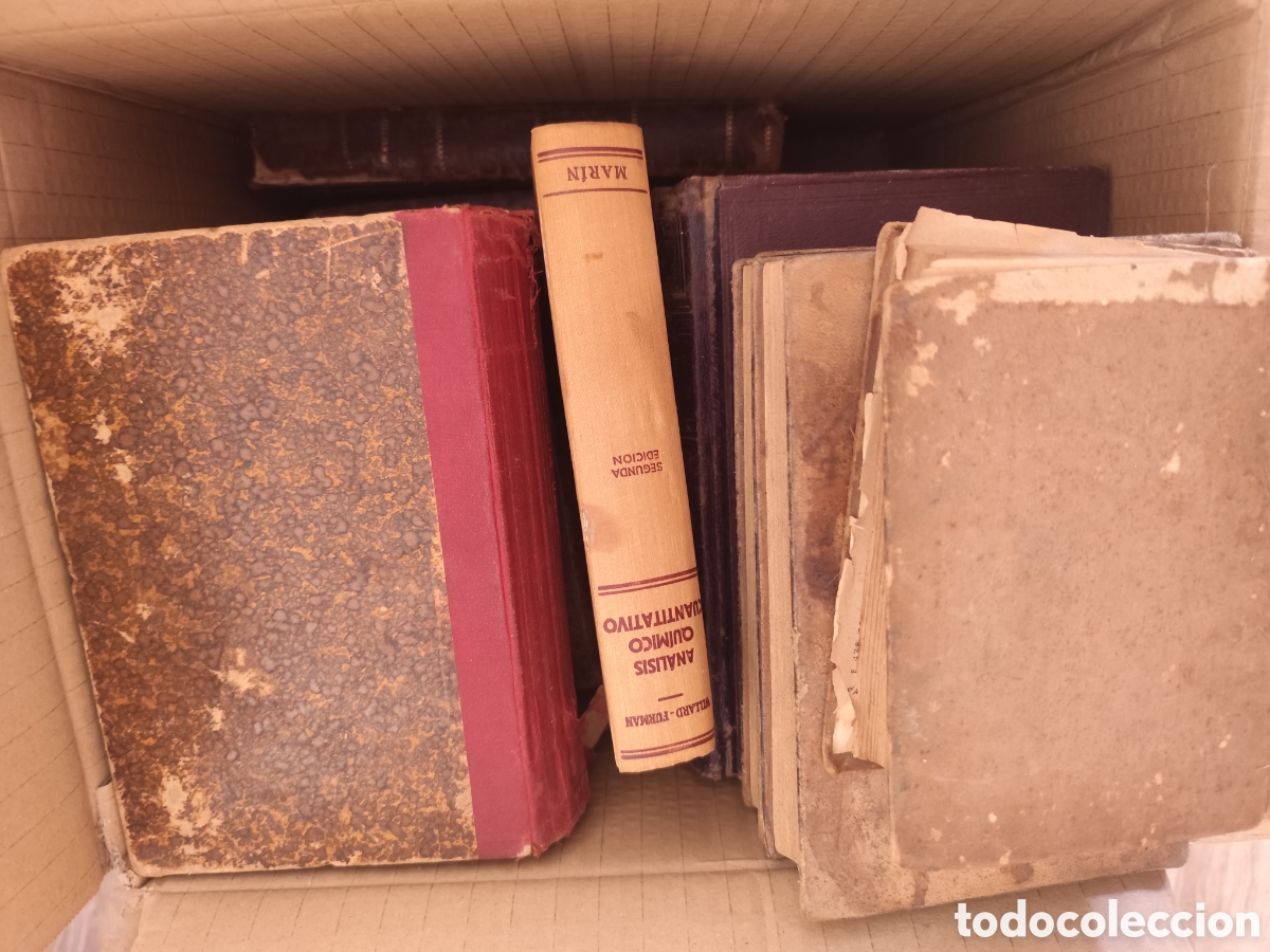 Libros antiguos: Lote Gran Caja de Libros Antiguos S. XIX y XX - Medicina Pedro Mata, Dickens 1886, Diccionario Latin