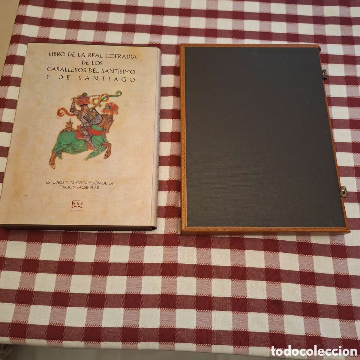Libros antiguos: facs&iacute;mil del Libro de la Real Cofrad&iacute;a de los Caballeros del Sant&iacute;simo y de Santiago - Foto 12