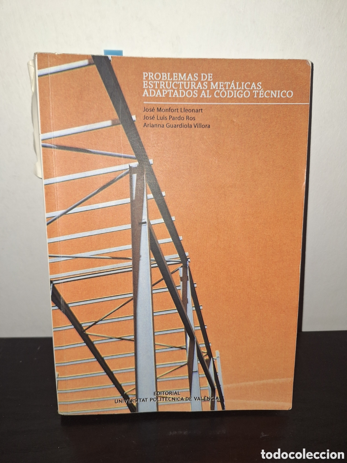 Libros: Problemas de estructuras met&aacute;licas ha adaptado al C&oacute;digo T&eacute;cnico - Foto 1