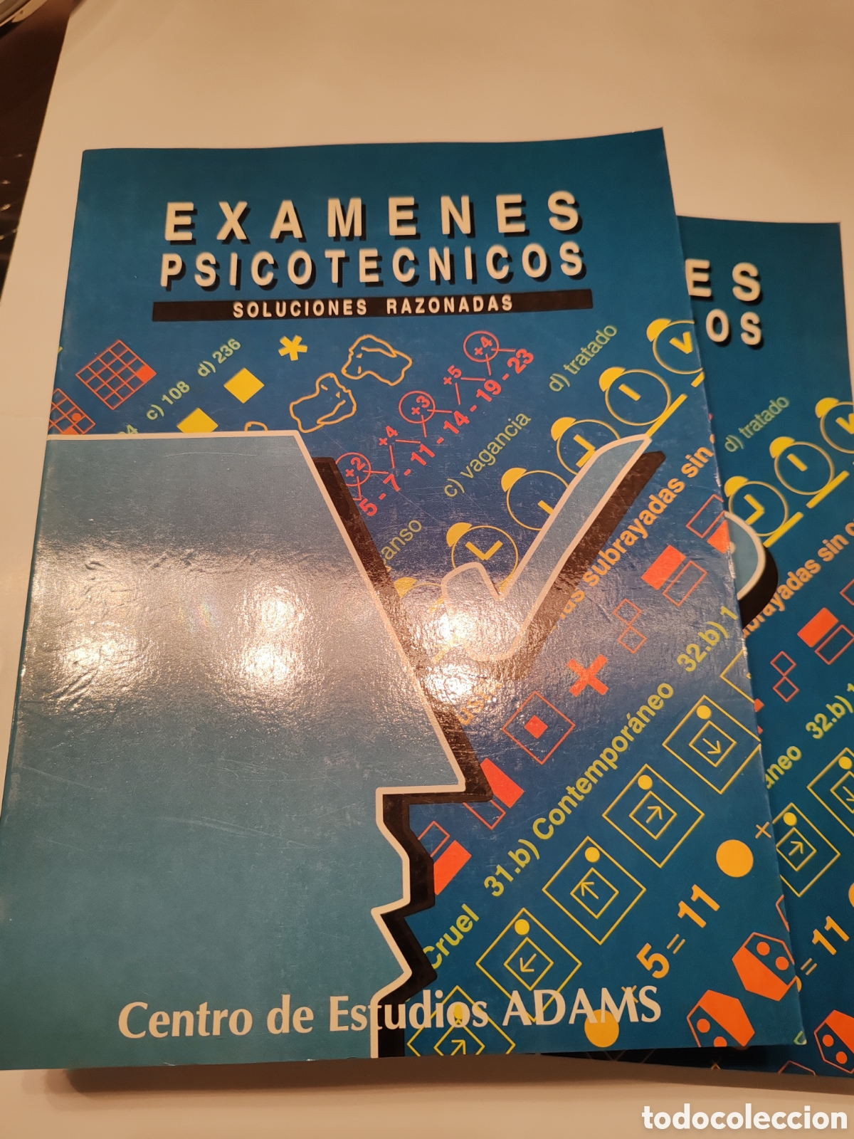 Libros: 2 Tomos de ex&aacute;menes psicot&eacute;cnicos / soluciones razonadas. Centro estudios A