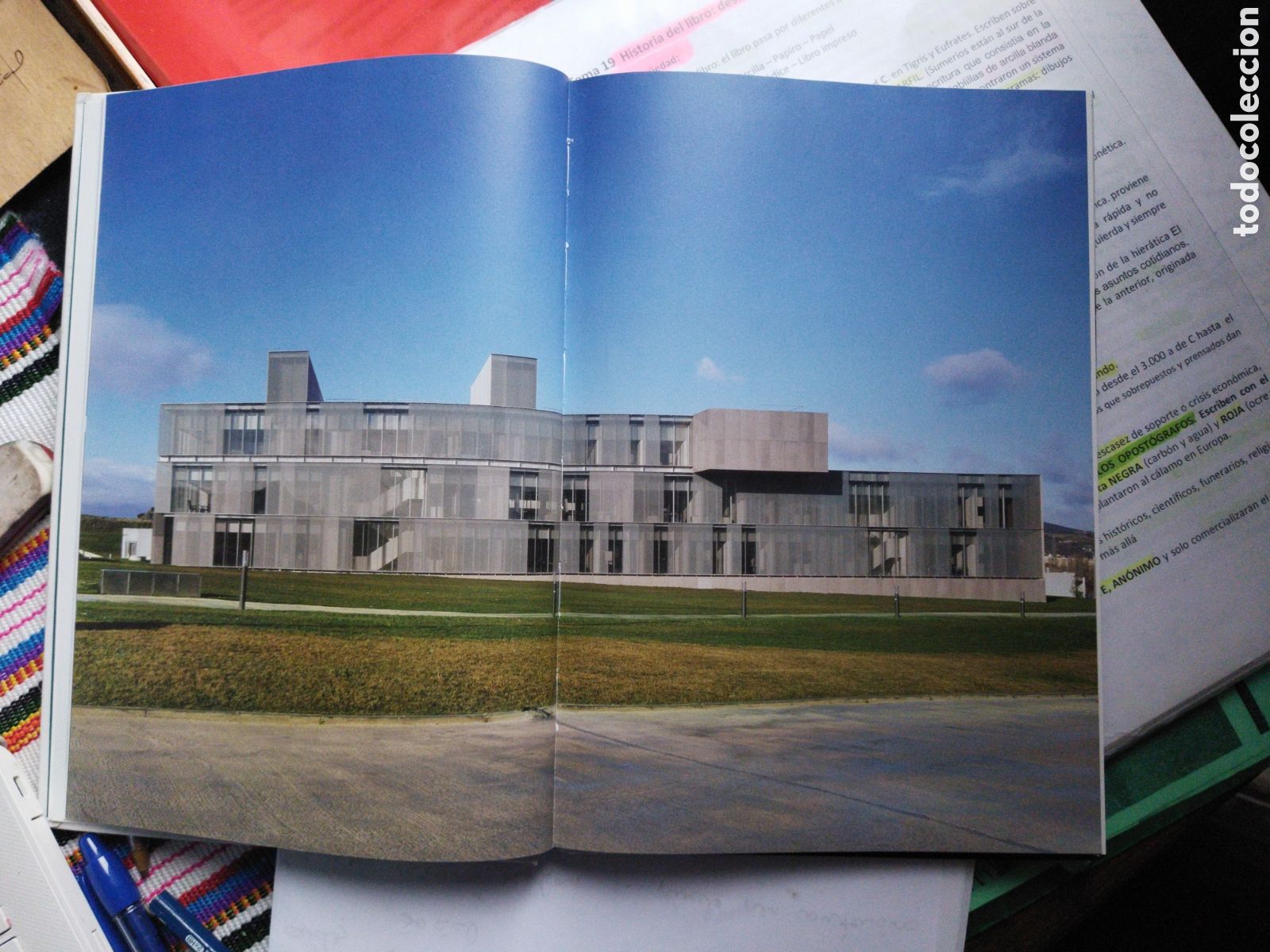 Libros: Francisco Mangado Spanish Architecture / Centellas Soler, Miguel, dir. - Foto 3
