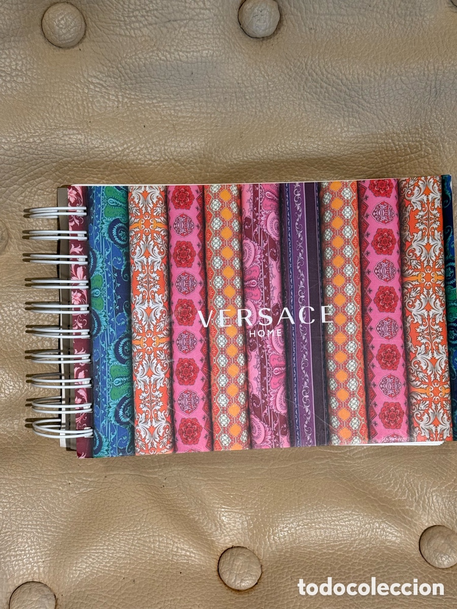 Libros: Cat&aacute;logo Home Versace 2010-2011 - Foto 2