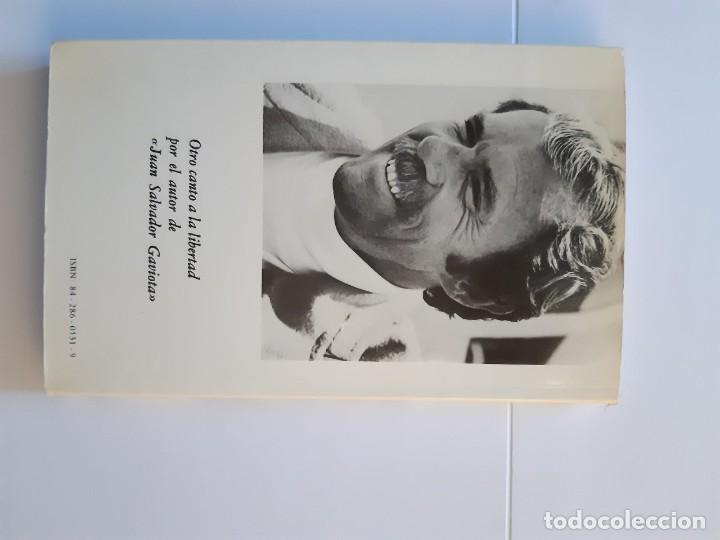 Libros: NADA ES AZAR RICHARD BACH - Foto 2