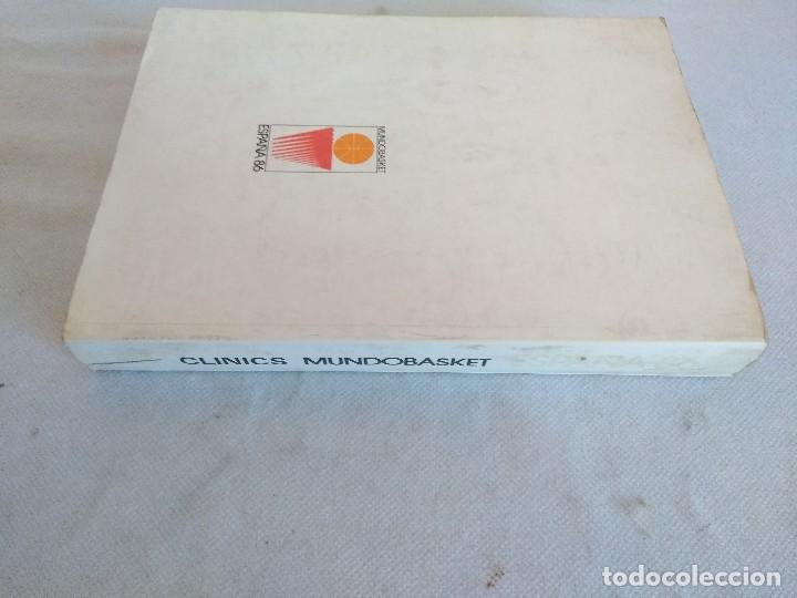 Coleccionismo deportivo: LIBRO/CLINICS /MUNDOBASKET ESPA&Ntilde;A86. - Foto 4