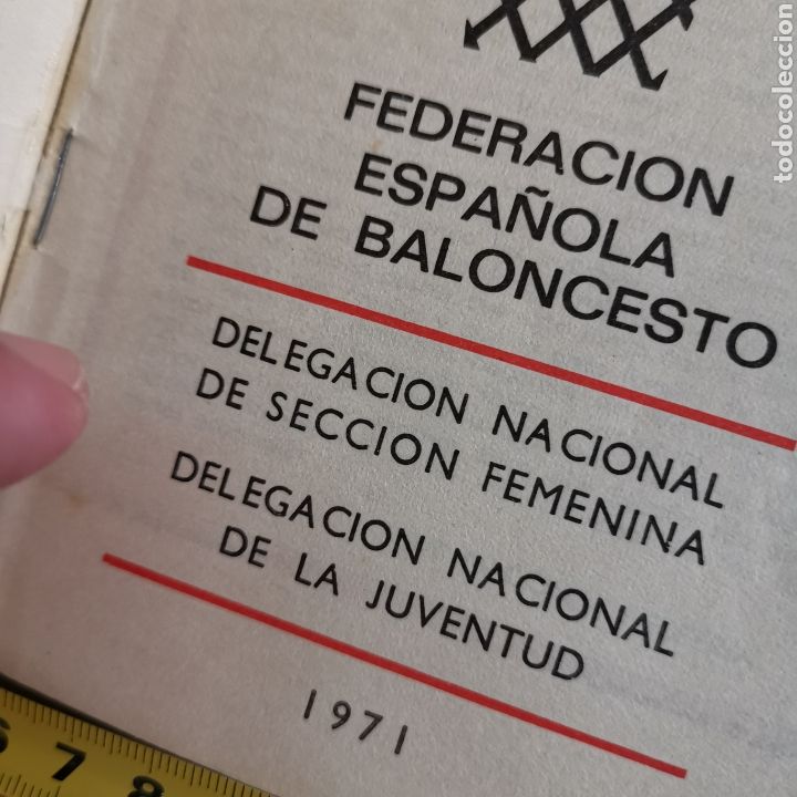 Coleccionismo deportivo: Librito de Las Reglas oficiales del Mini-Basket de 1971 - Foto 5