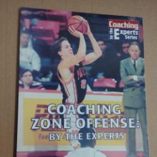 Coleccionismo deportivo: COACHING ZONE OFFENSE BY THE EXPERTS (EDITED BY BOB MURREY)