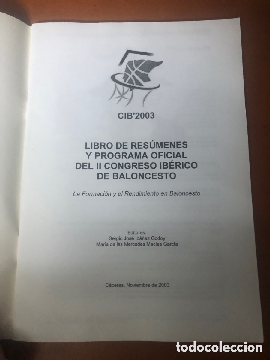 Coleccionismo deportivo: Libro resumen y programa. II congreso ib&eacute;rico de baloncesto - Foto 2