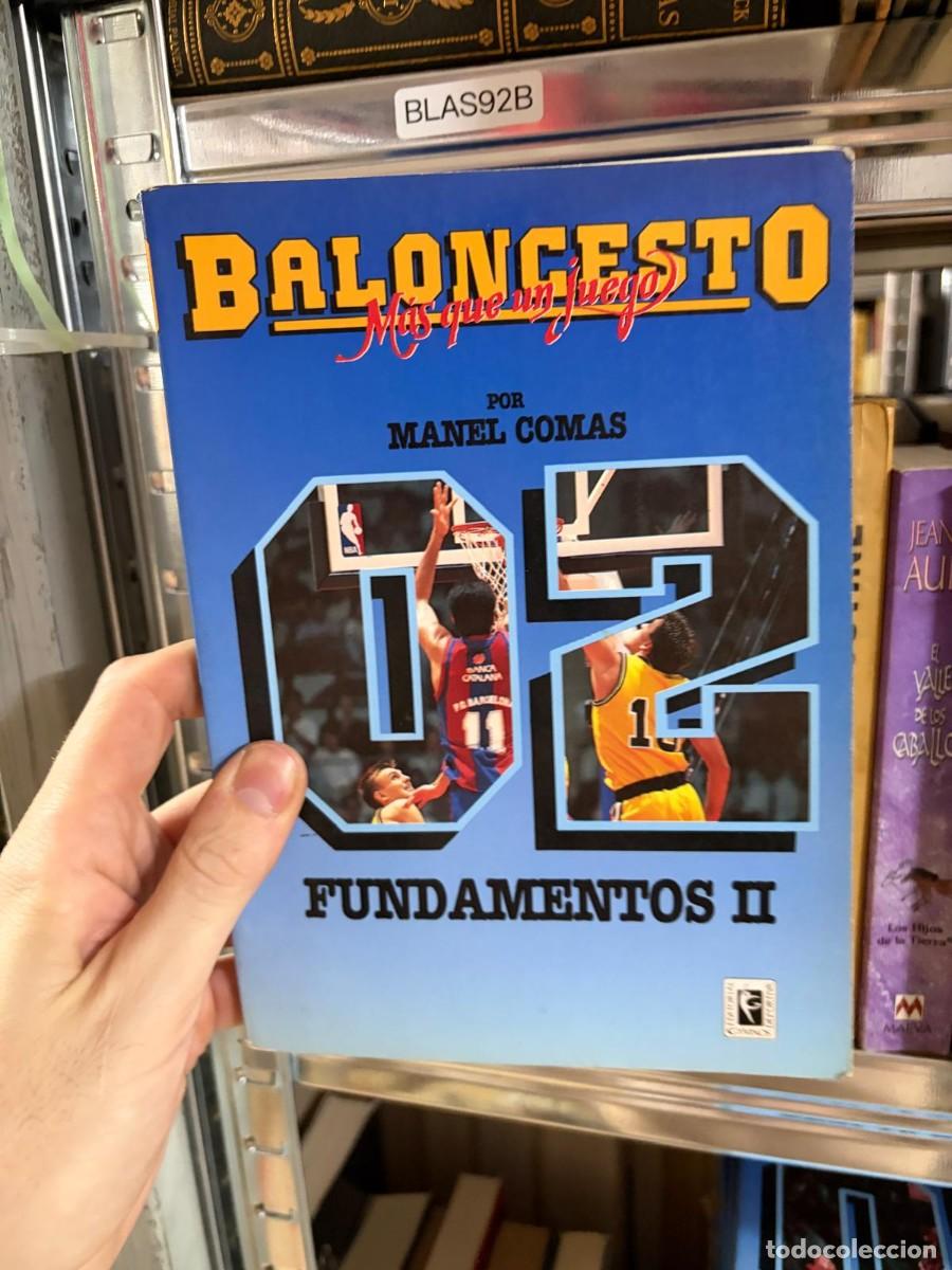 Coleccionismo deportivo: BLAS92B Manel Comas Baloncesto m&aacute;s que un juego 02 Fundamentos II Editorial Gymnos
