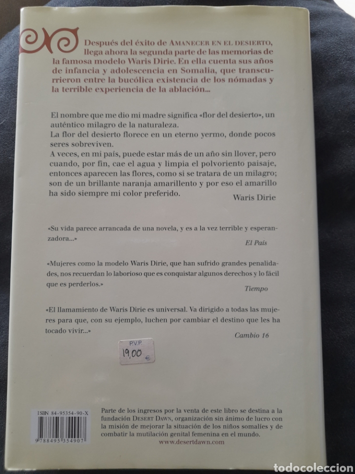 Libros: Flor del desierto. Waris Dirie - Foto 2
