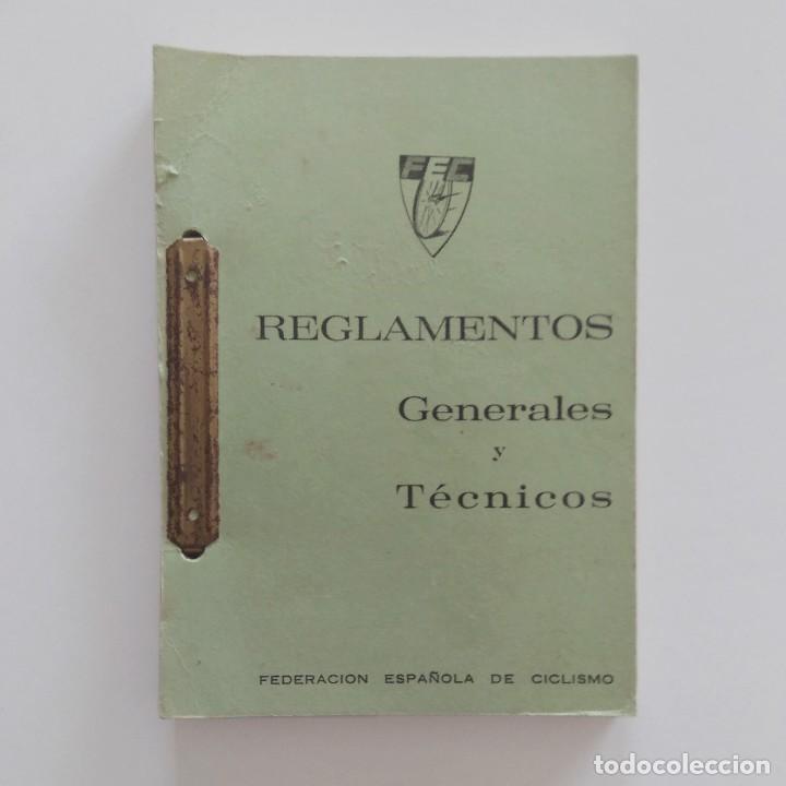 REGLAMENTO FEDERACIÓN ESPAÑOLA DE CICLISMO. AÑOS 70-80 (Coleccionismo Deportivo - Libros de Ciclismo)