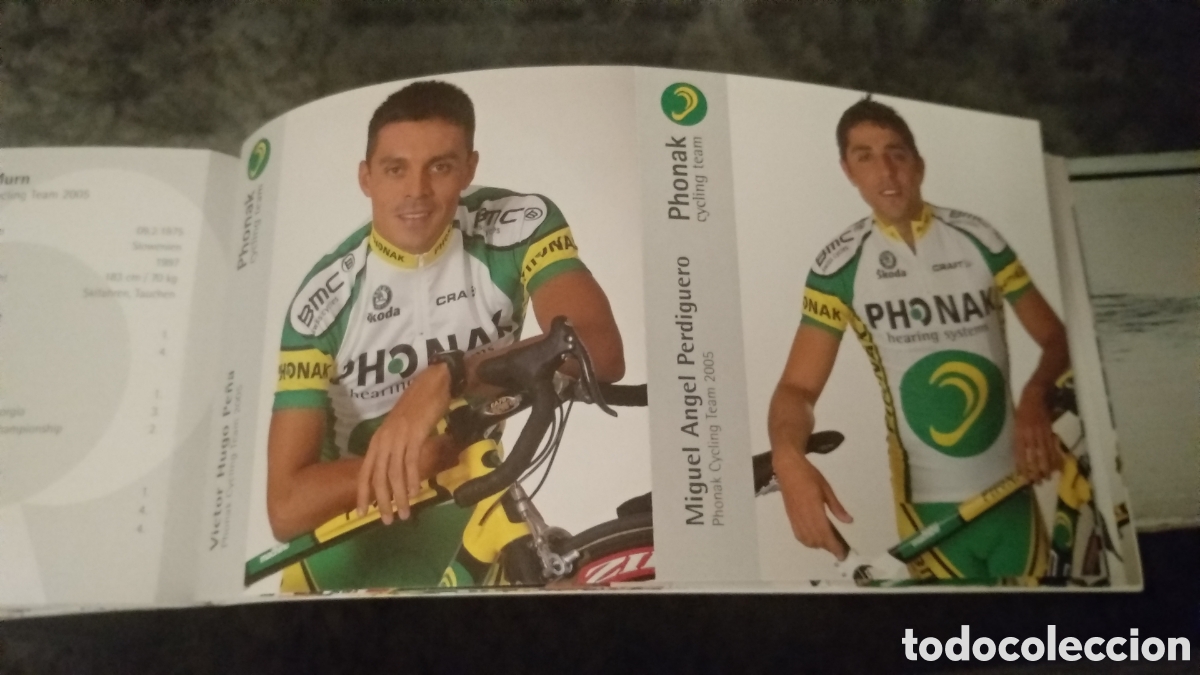 Coleccionismo deportivo: Mini libro equipo ciclista Phonak - Foto 2