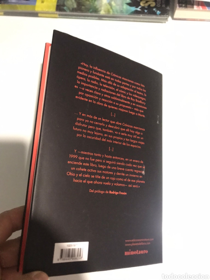 Libros: Crónicas marcianas 100 aniversario. Ray Bradbury. Minotauro. Ciencia ficción - Foto 3 - 300626768