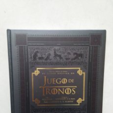 Libros: EL LIBRO OFICIAL DE JUEGO DE TRONOS ( TRAS LAS CÁMARAS DE HBO ). Lote 317943868