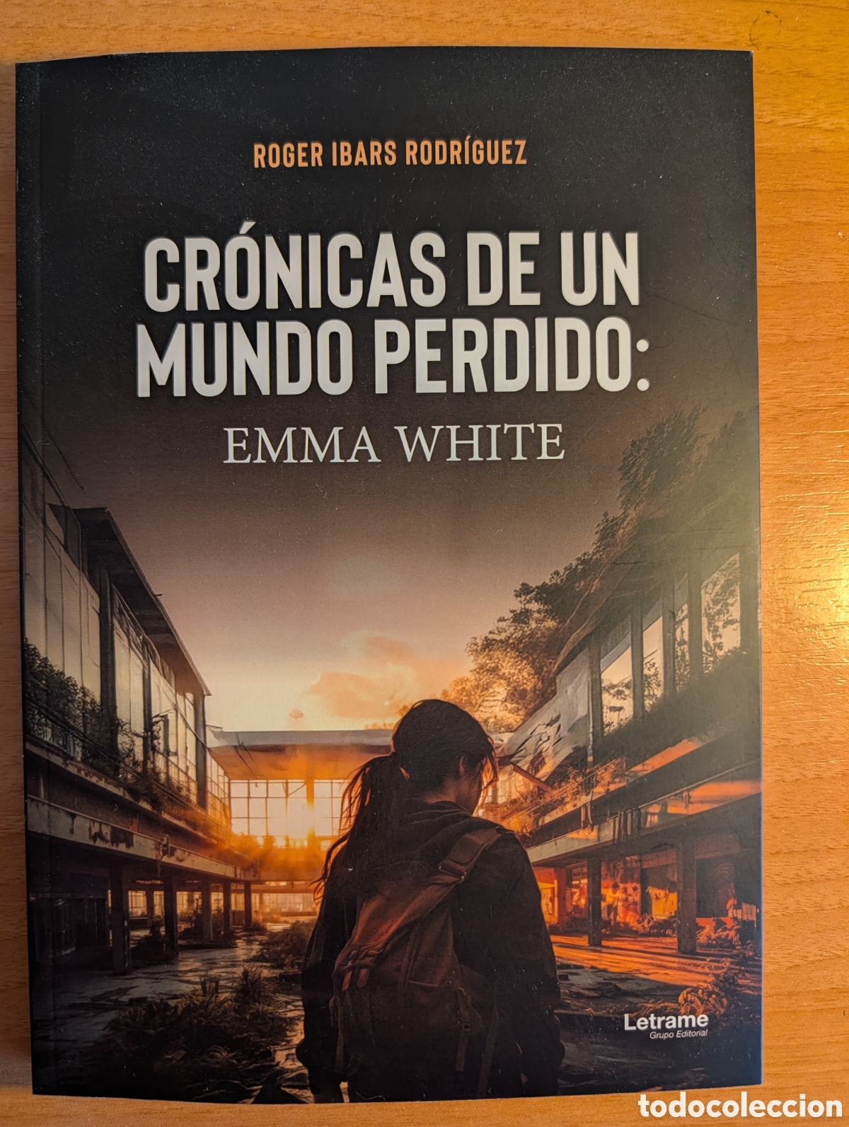 Libros: Libro Cr&oacute;nicas de un mundo perdido Emma White Roger Ibars Rodr&iacute;guez