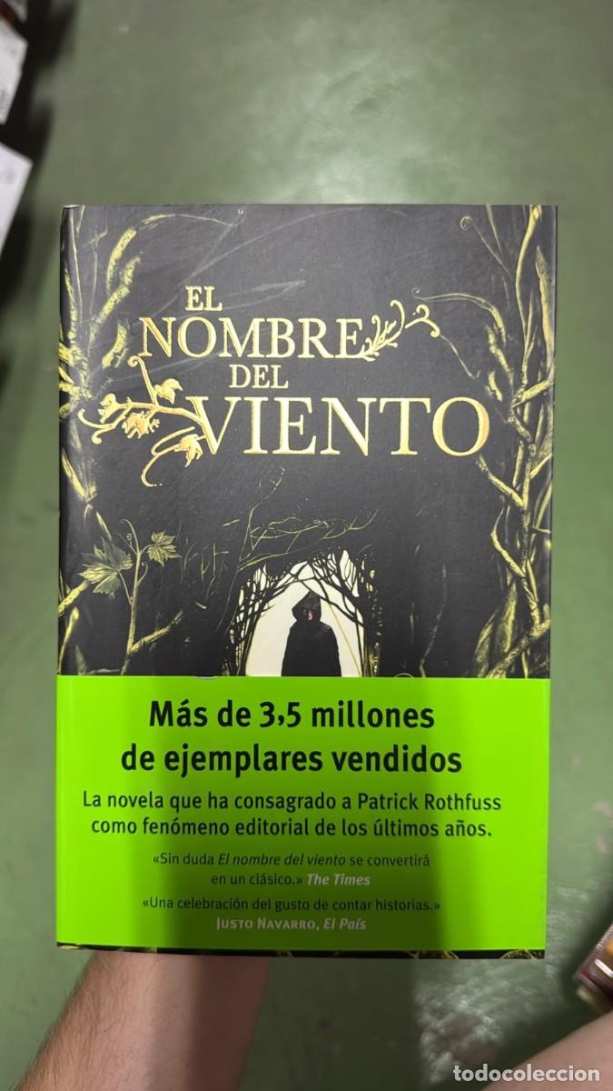 books: El nombre del viento - Patrick Rothfuss