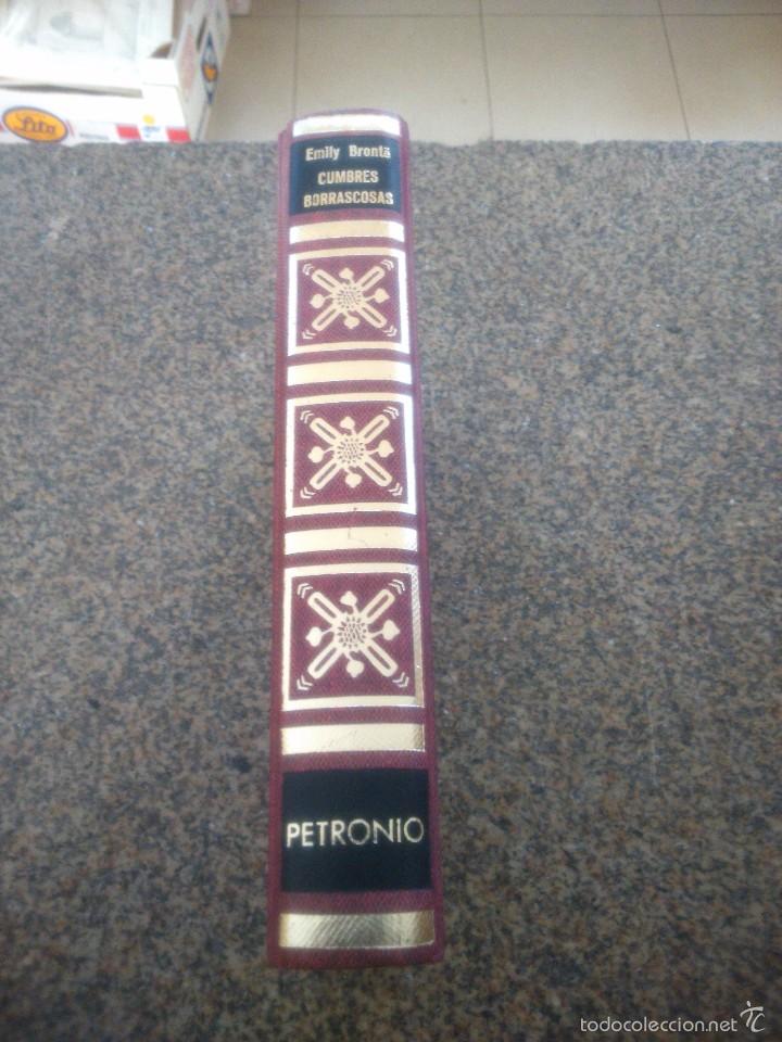 Libros de segunda mano: CUMBRES BORRASCOSAS - EMILY BRONTE -- EDICIONES PETRONIO - 1973 -- - Foto 1