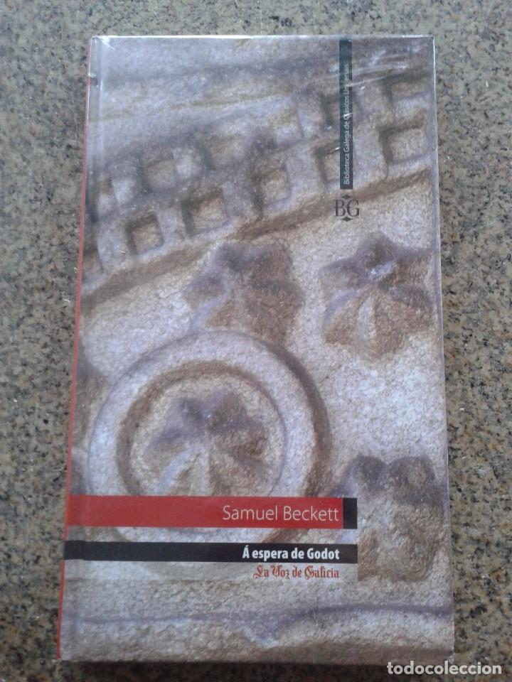 Libros de segunda mano: A ESPERA DE GODOT -- SAMUEL BECKETT -- LA VOZ DE GALICIA -- - Foto 1