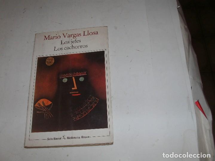 Libros de segunda mano: MARIO VARGAS LLOSA - LOS JEFES - LOS CACHORROS - Foto 1