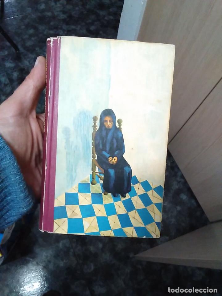 Libros de segunda mano: CIEN A&Ntilde;OS DE SOLEDAD - GABRIEL GARC&Iacute;A MARQUEZ - Foto 1