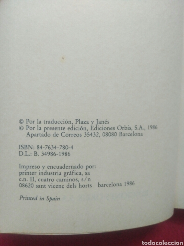 Libros de segunda mano: Julio Verne ,de la Tierra a la Luna .Editorial Orbis - Foto 2