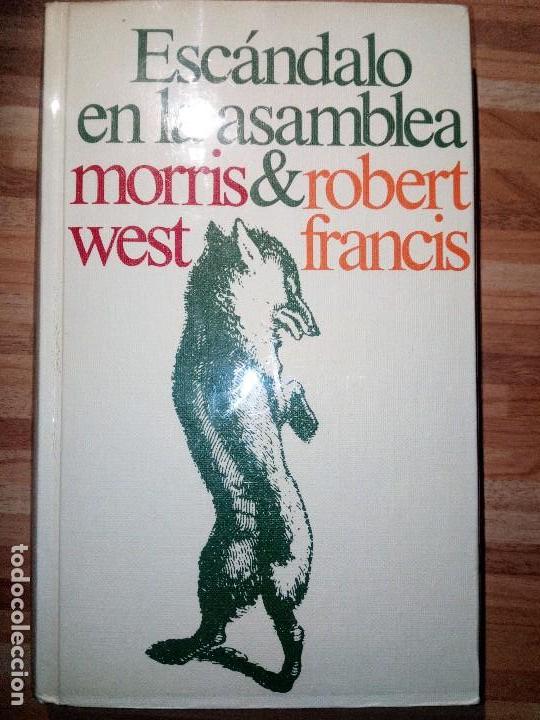 Libros de segunda mano: Escandalo en la asamblea - Foto 1
