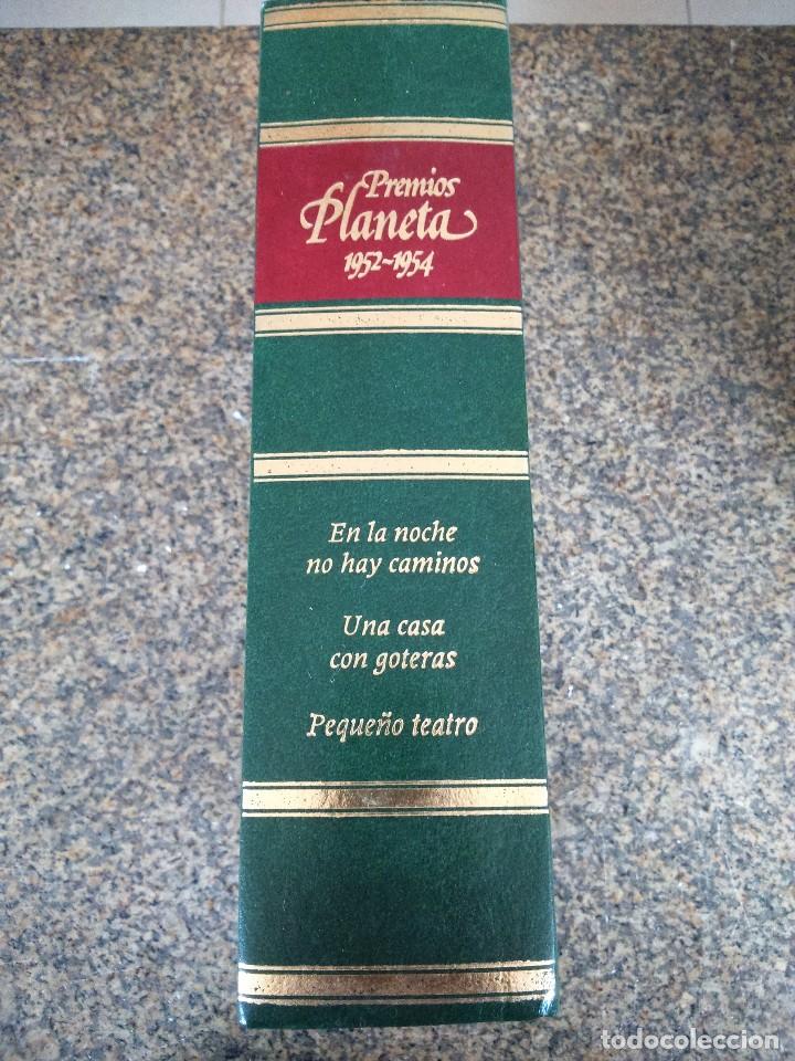 Livres d'occasion: PREMIOS PLANETA 1952 / 1954 -- EN LA NOCHE NO HAY CAMINOS / UNA CASA CON GOTERAS / PEQUE&Ntilde;O TEATRO --