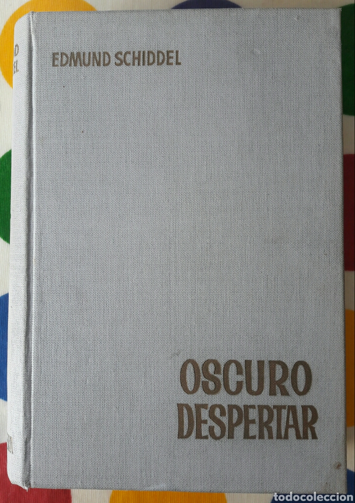 Libros de segunda mano: Libro Oscuro despertar - Foto 1