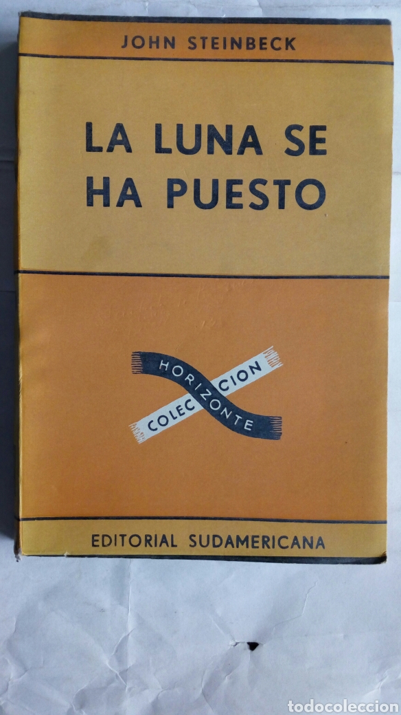 Libros de segunda mano: La luna se ha puesto. John Steinbeck. - Foto 1