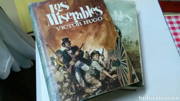 Libros de segunda mano: LOS MISERABLES / Victor Hugo . Ed.V&eacute;rtice . TOMOS 1 Y 2 - Foto 1