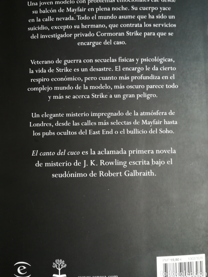Libros de segunda mano: El Canto del cuco, Robert Galbraith. Espasa Calpe, 2013 - Foto 2