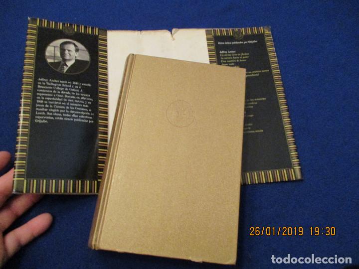 Libros de segunda mano: COMO LOS CUERVOS Jeffrey Archer Ediciones Grijalbo 1991 - Foto 3