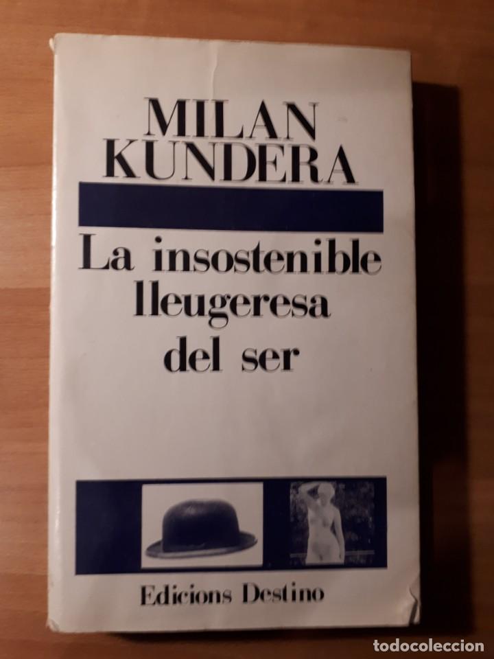 Libros de segunda mano: LA INSOSTENIBLE LLEUGERESA DEL SER. MILAN KUNDERA - Foto 1