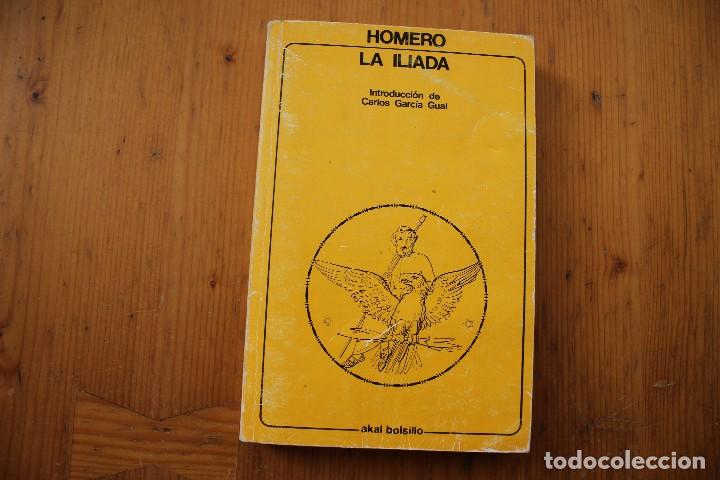 Libros de segunda mano: HOMERO LA ILIADA AKAL BOLSILLO - Foto 1