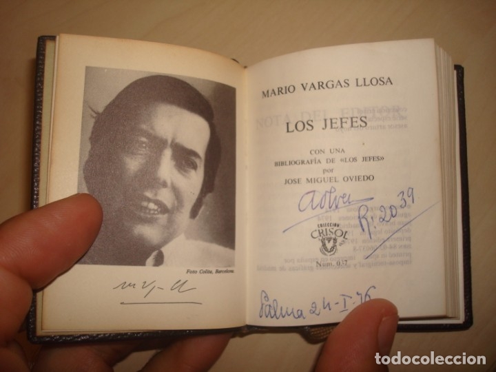 Libros de segunda mano: VARGAS LLOSA. LOS JEFES. AGUILAR. CRISOL&Iacute;N N&ordm;37. - Foto 2