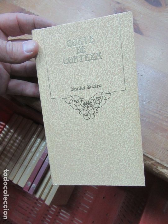 Libros de segunda mano: Corte de corteza, Daniel Sueiro. L.9601-638 - Foto 1