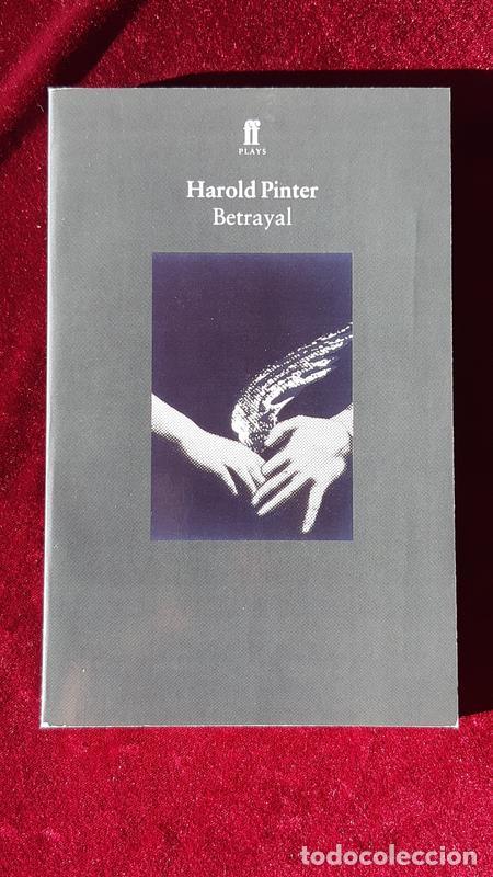 Libros de segunda mano: BETRAYAL - Harold Pinter - Gardners Books 1998 - Foto 1