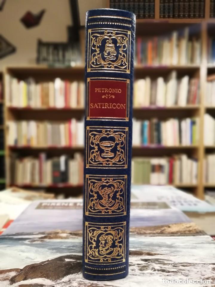 Libros de segunda mano: El Satiric&oacute;n - Petronio - Foto 3